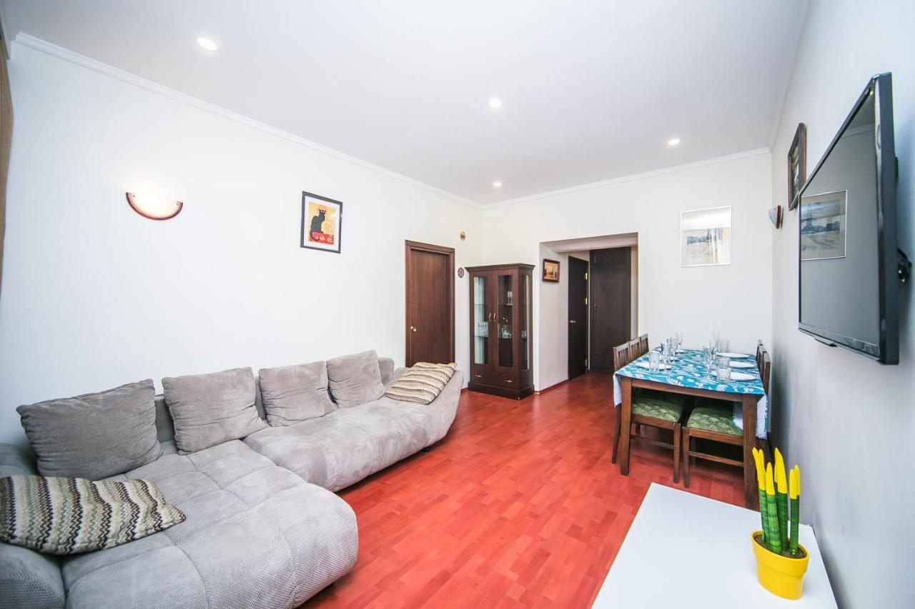 Apartment Ploshchad Pobedy 3 Komnaty Мінськ Екстер'єр фото