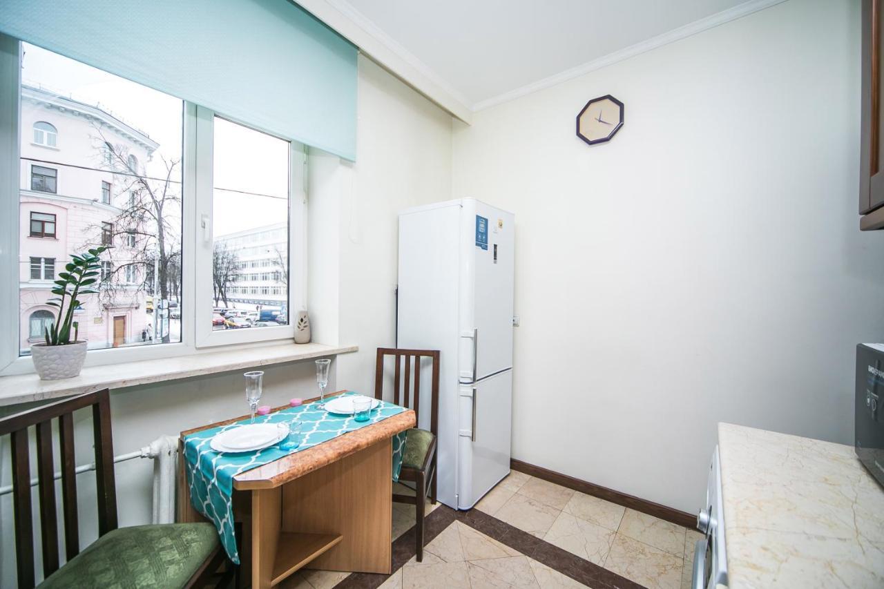 Apartment Ploshchad Pobedy 3 Komnaty Мінськ Екстер'єр фото