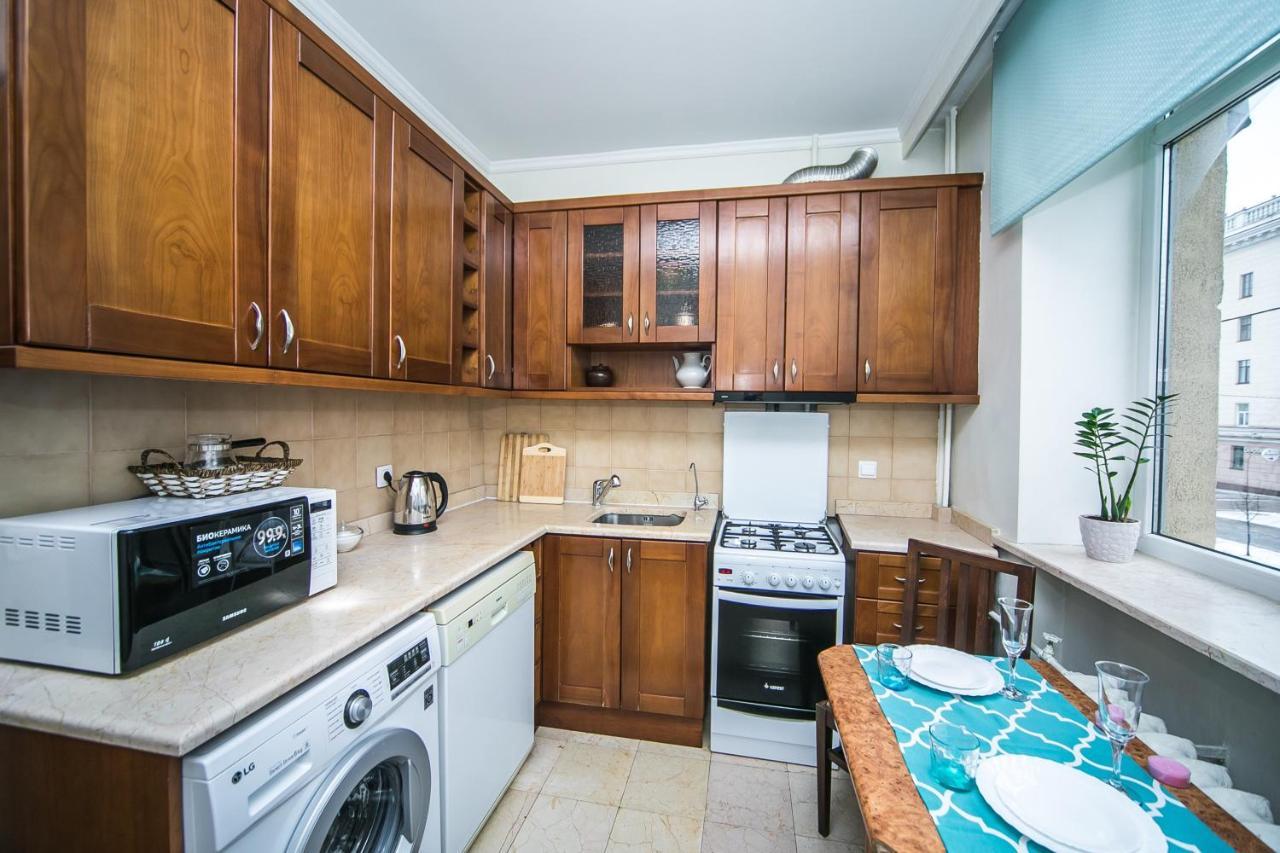 Apartment Ploshchad Pobedy 3 Komnaty Мінськ Екстер'єр фото